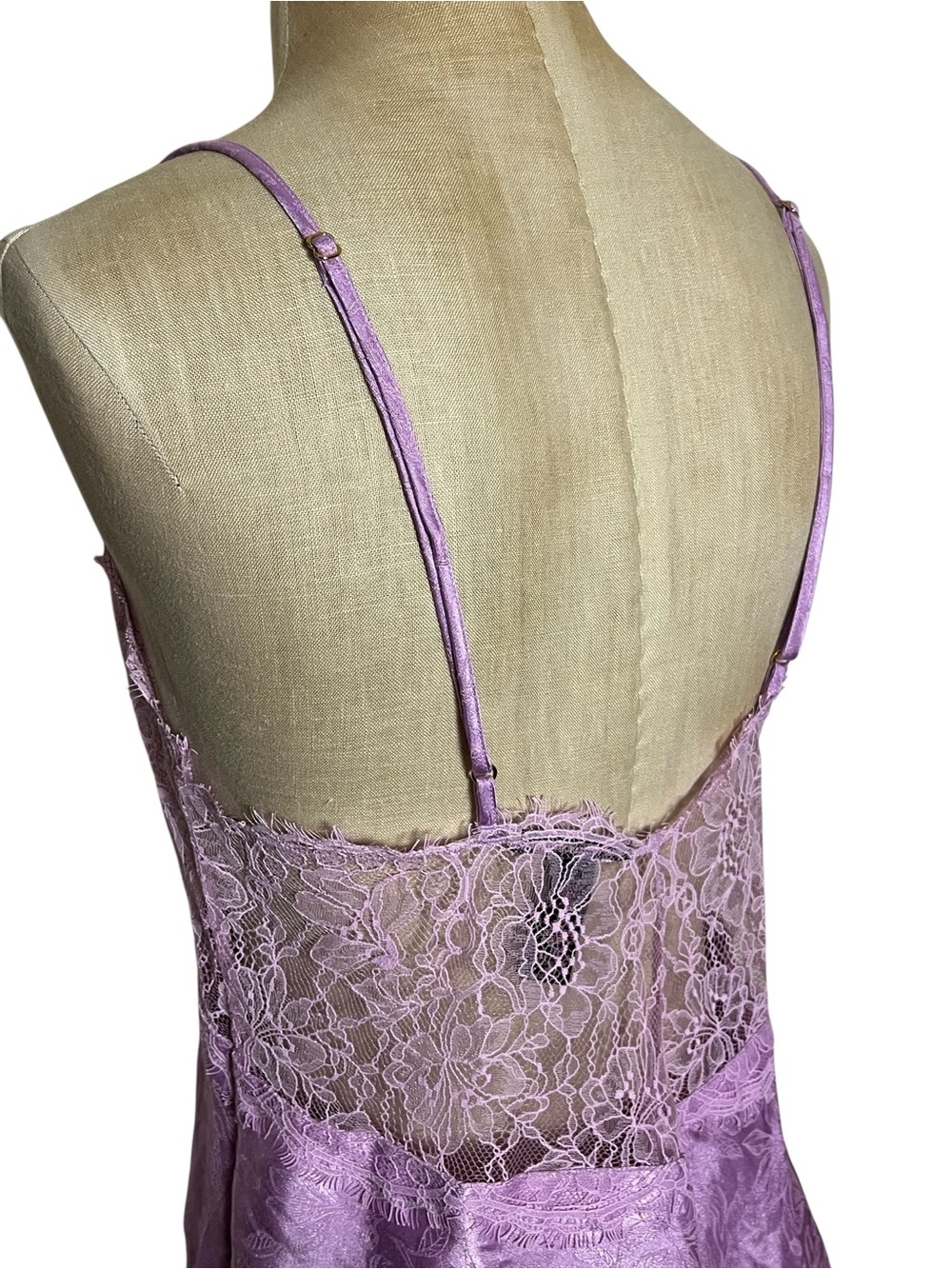 Victoria’s Secret Lilac Jacquard Slip Dress Babydoll Eyelash Lace Romantic M - Picture 7 of 12